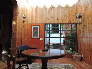 La Casita De Coyoacán Estalagem Cidade do México